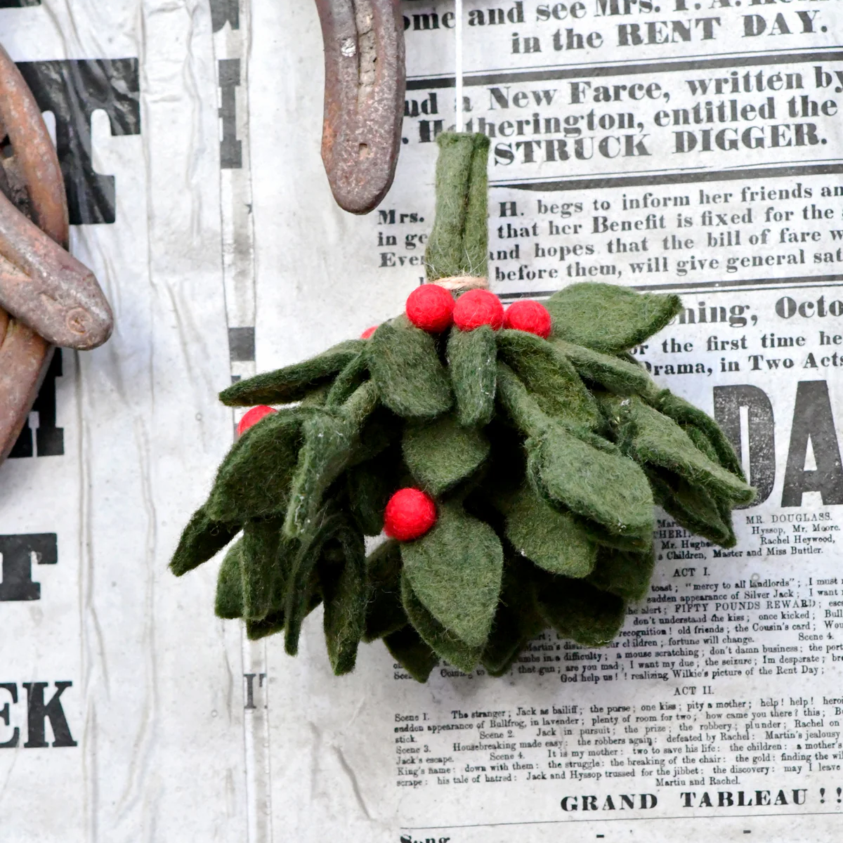 Tara Treasures | Felt Mistletoe