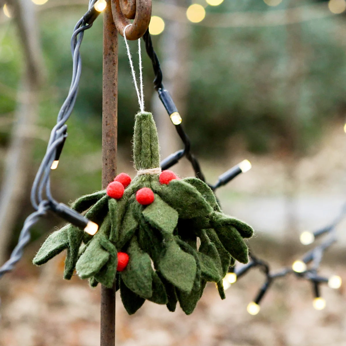 Tara Treasures | Felt Mistletoe