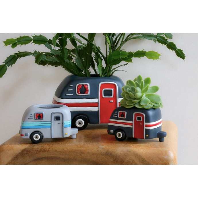 Allen Designs | Caravan Planters